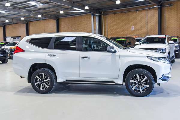 2017 Mitsubishi Pajero Sport GLS QE