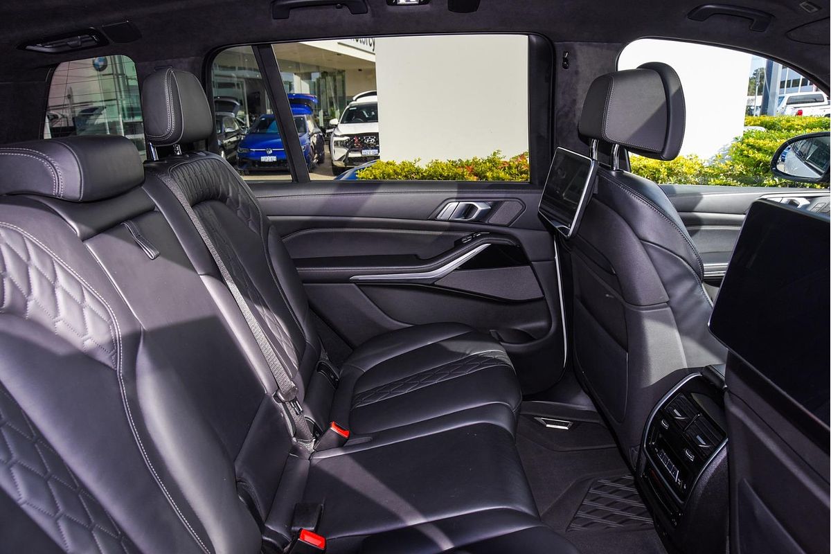 2020 BMW X7 M50i G07