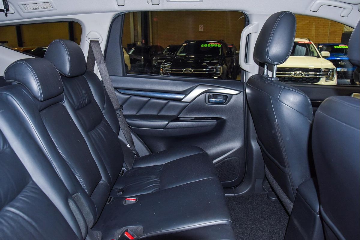 2017 Mitsubishi Pajero Sport GLS QE
