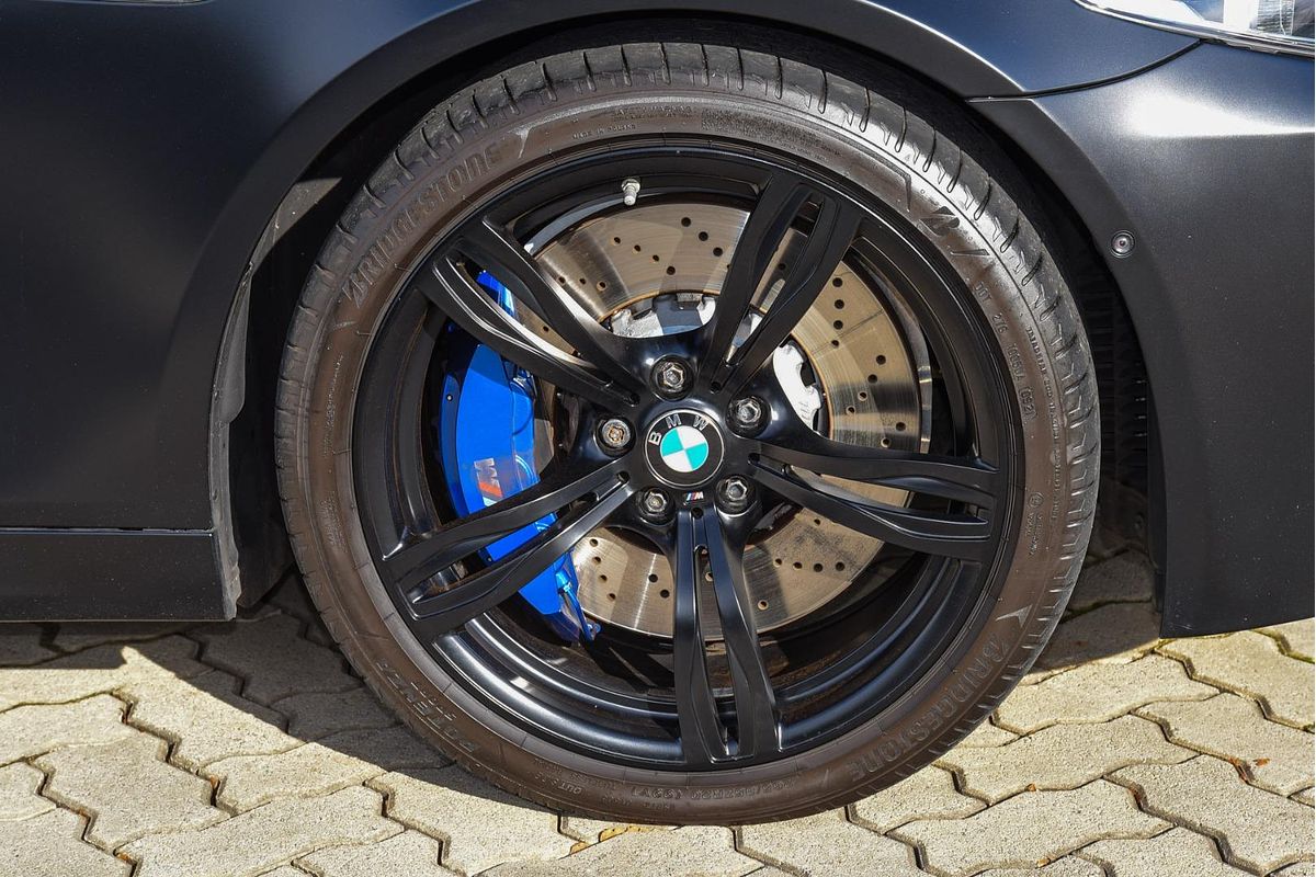 2015 BMW M5 F10 LCI
