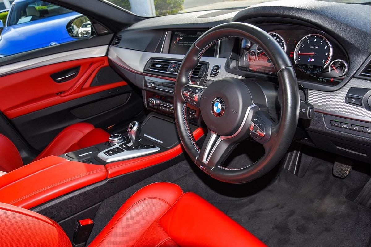 2015 BMW M5 F10 LCI