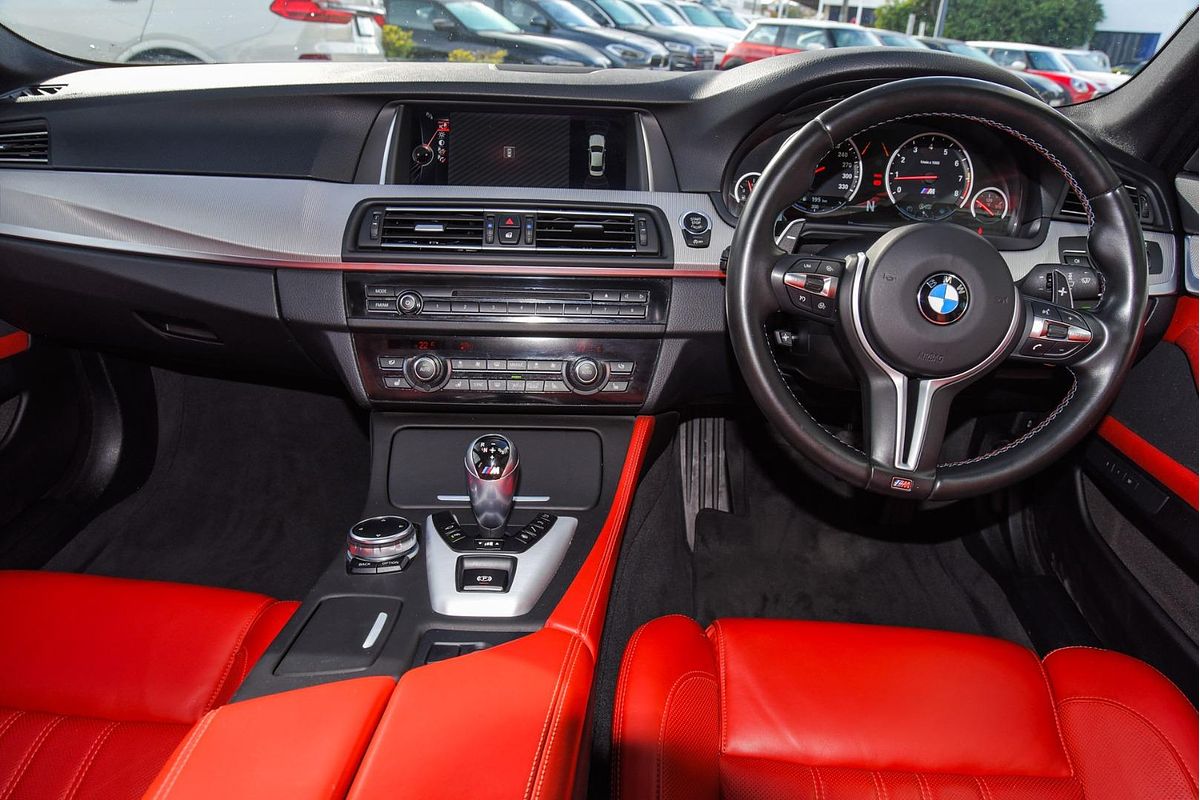 2015 BMW M5 F10 LCI