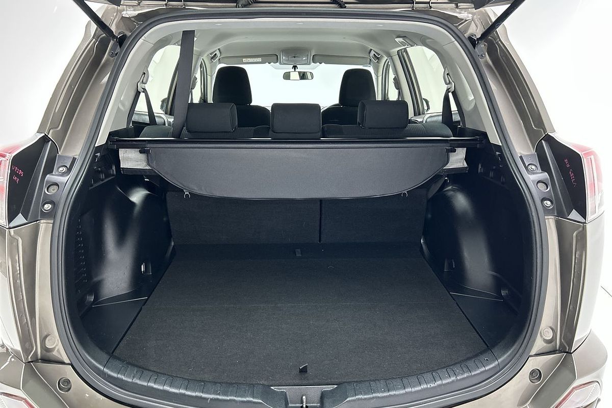 2016 Toyota RAV4 GX ZSA42R