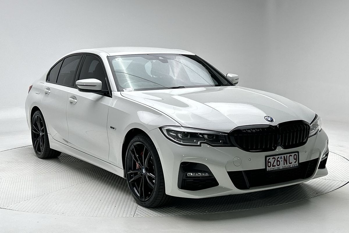 2022 BMW 3 Series 330e M Sport G20