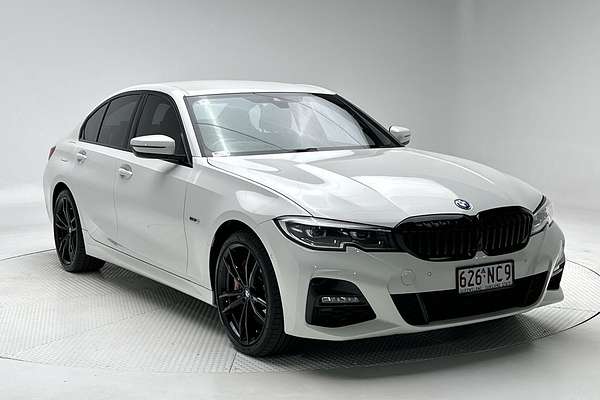 2022 BMW 3 Series 330e M Sport G20