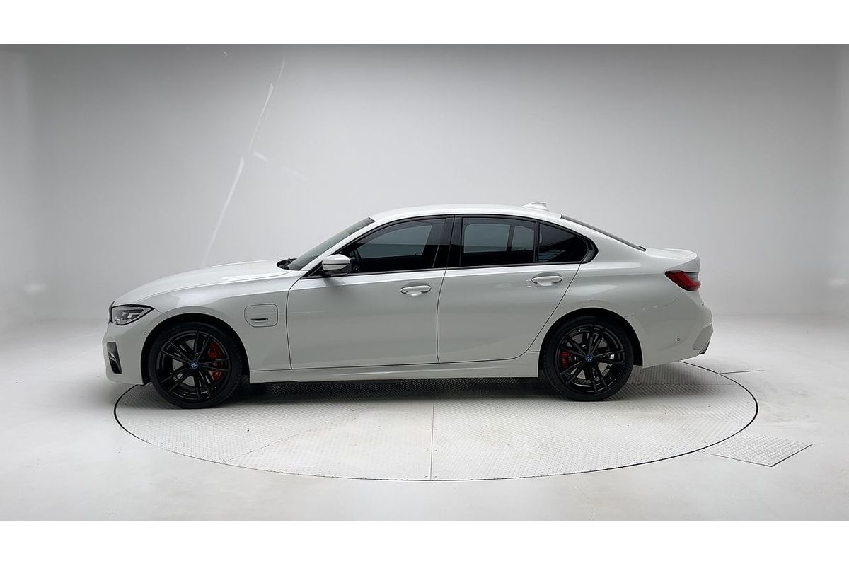 2022 BMW 3 Series 330e M Sport G20