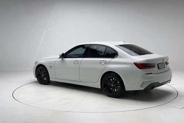 2022 BMW 3 Series 330e M Sport G20