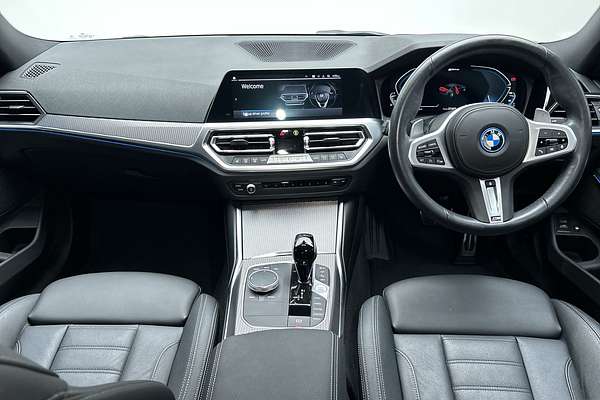 2022 BMW 3 Series 330e M Sport G20