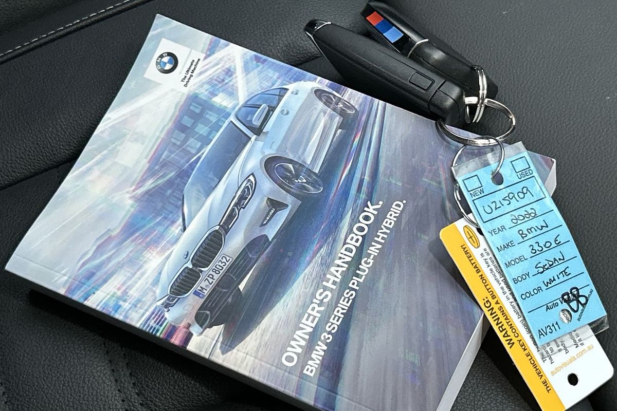 2022 BMW 3 Series 330e M Sport G20