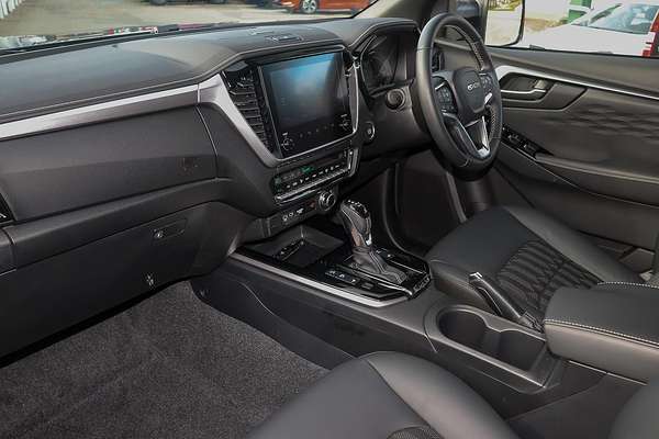 2025 Isuzu D-MAX LS-U+ 4X4