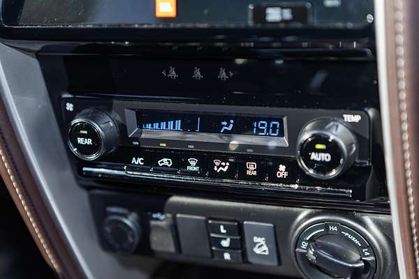 2018 Toyota Fortuner Crusade GUN156R