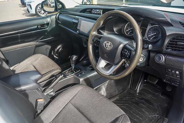 2021 Toyota Hilux SR GUN126R 4X4