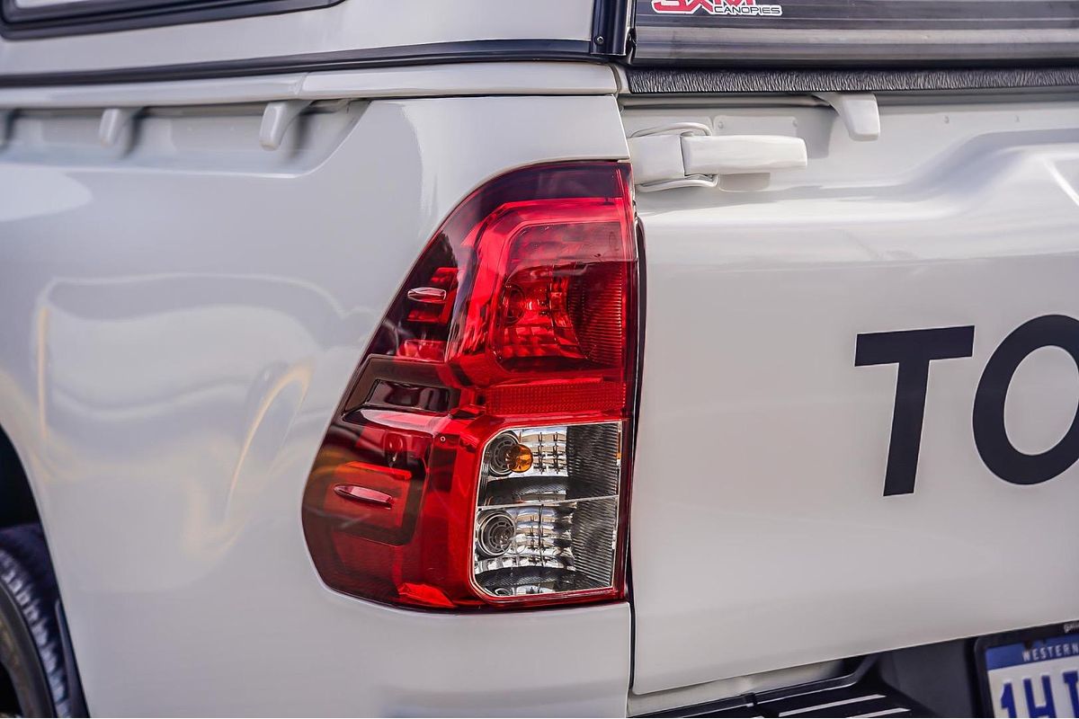 2021 Toyota Hilux SR GUN126R 4X4