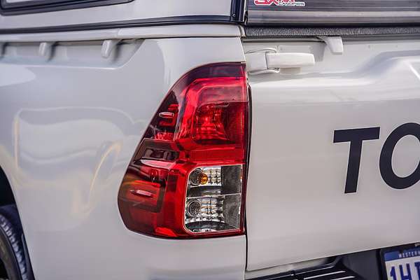 2021 Toyota Hilux SR GUN126R 4X4