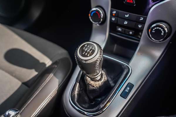 2013 Holden Cruze SRi JH Series II