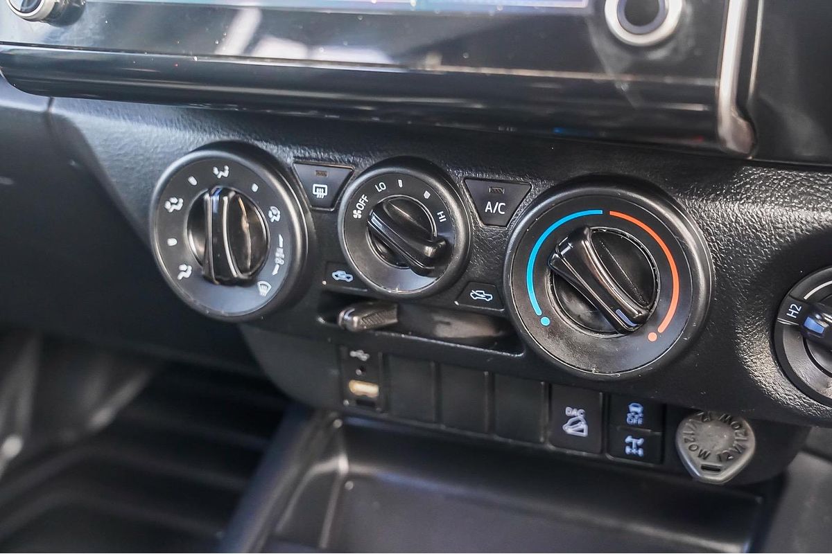 2021 Toyota Hilux SR GUN126R 4X4