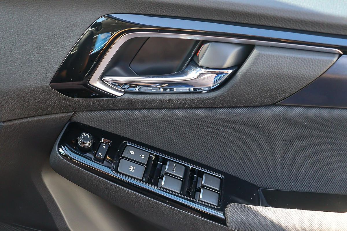 2025 Isuzu MU-X LS-U