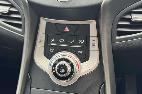 2011 Hyundai Elantra Active MD