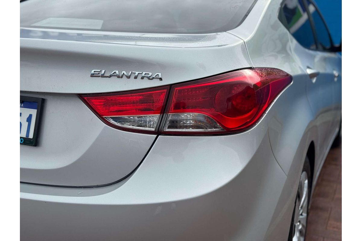 2011 Hyundai Elantra Active MD