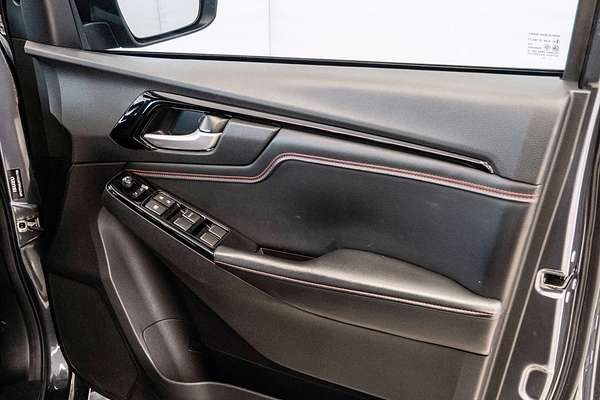 2022 Isuzu D-MAX X-TERRAIN 4X4