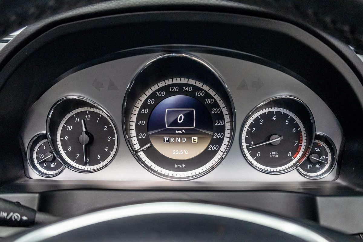 2011 Mercedes-Benz E-Class E250 CGI Avantgarde A207