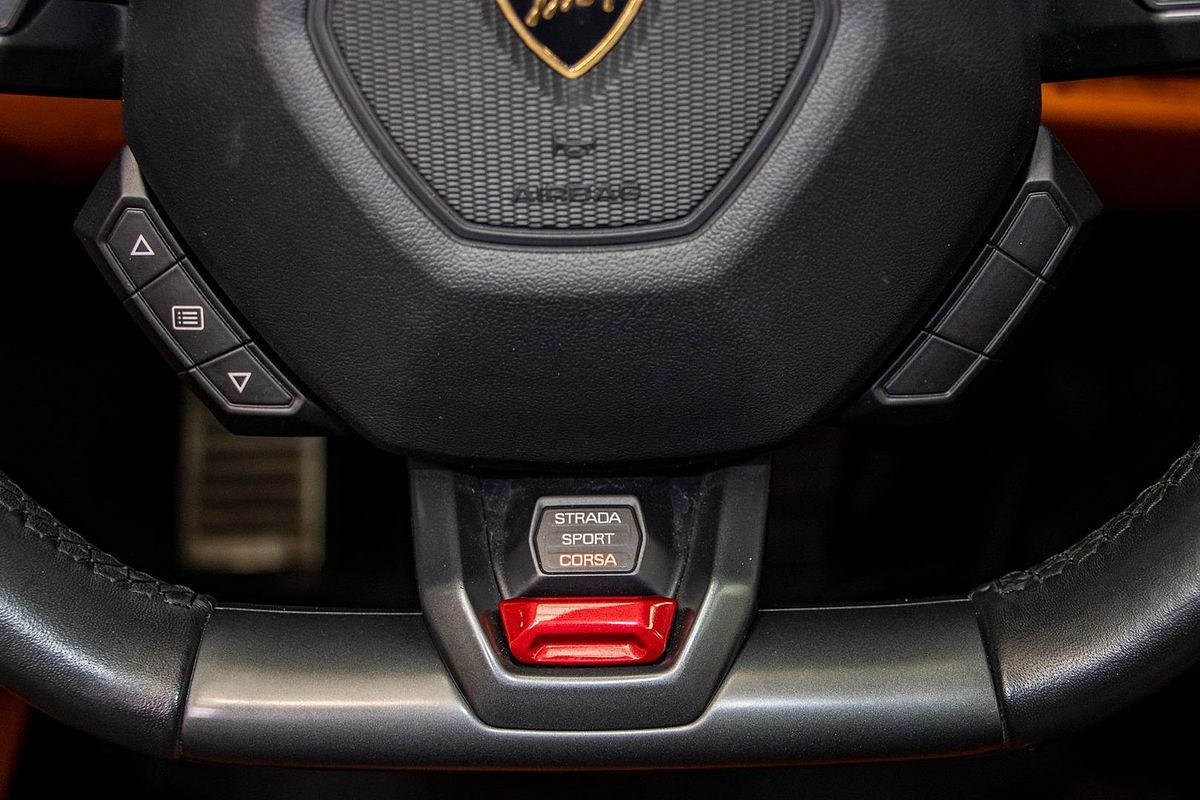 2017 Lamborghini Huracan LP580-2 724