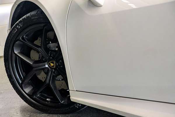 2017 Lamborghini Huracan LP580-2 724