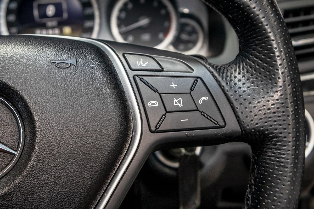 2011 Mercedes-Benz E-Class E250 CGI Avantgarde A207