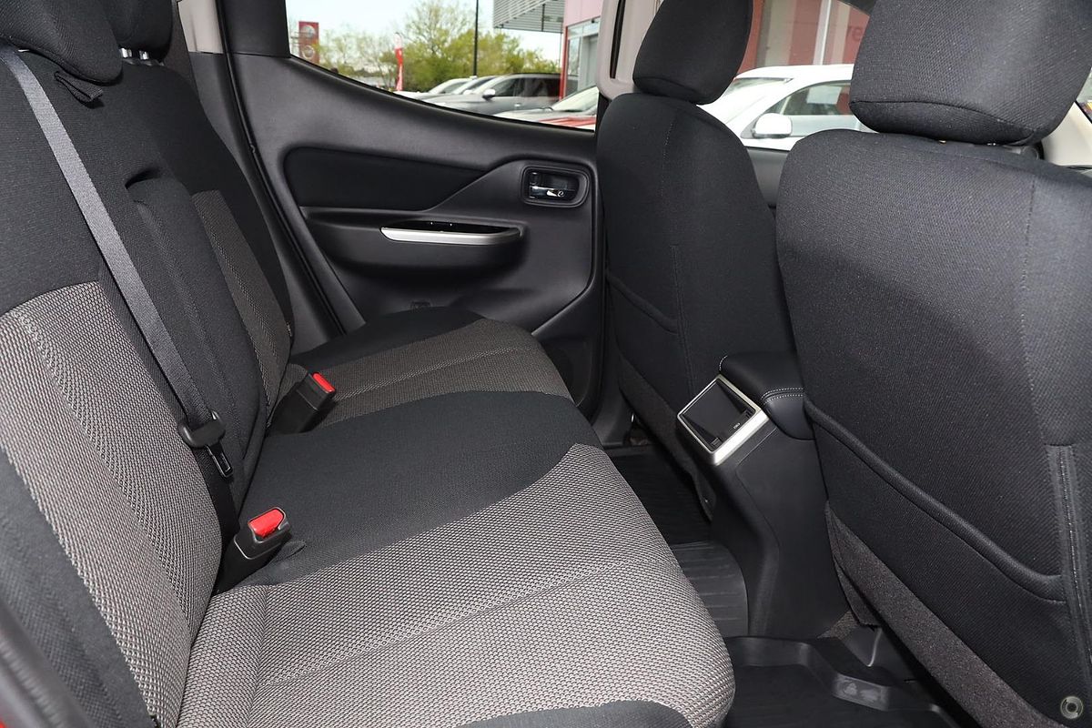 2019 Mitsubishi Triton Toby Price Edition MR 4X4