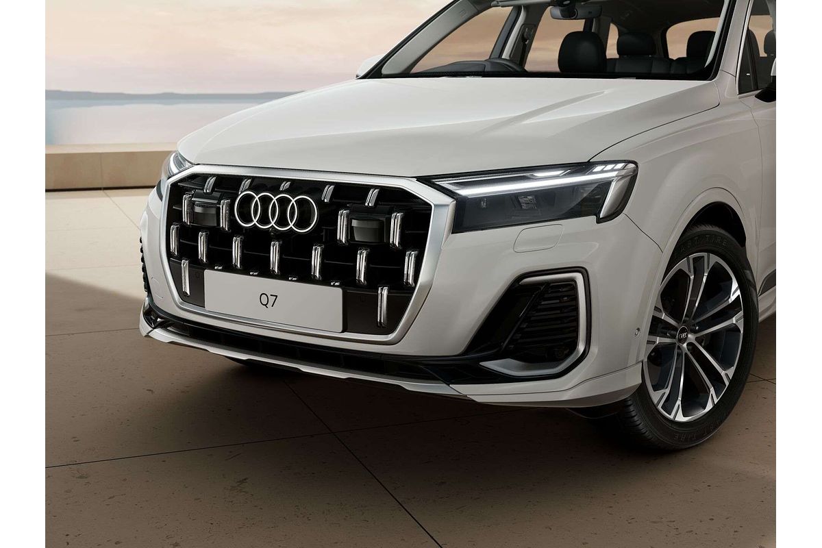 2025 Audi Q7 45 TFSI 4M