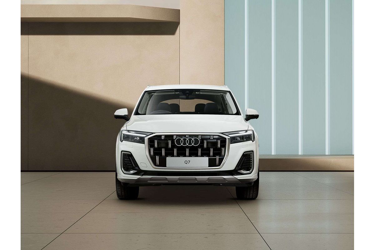 2025 Audi Q7 45 TFSI 4M