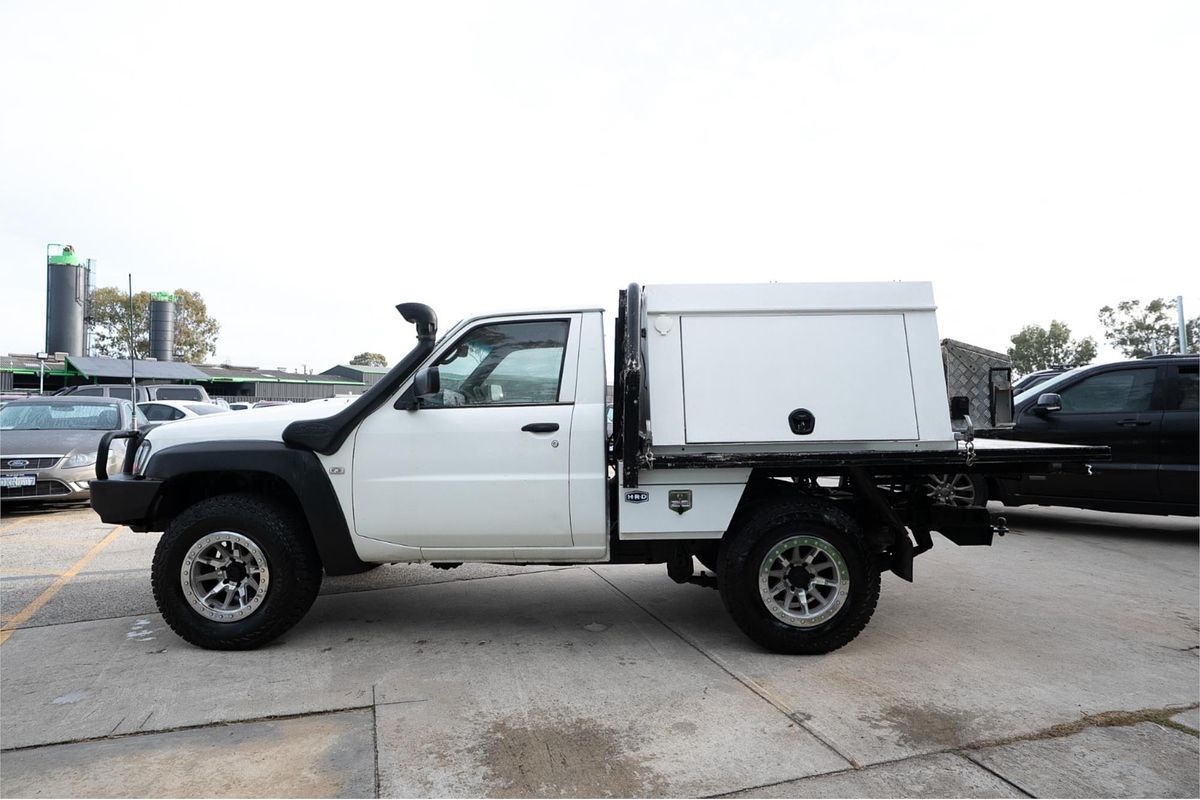 2010 Nissan Patrol DX GU 6 4X4