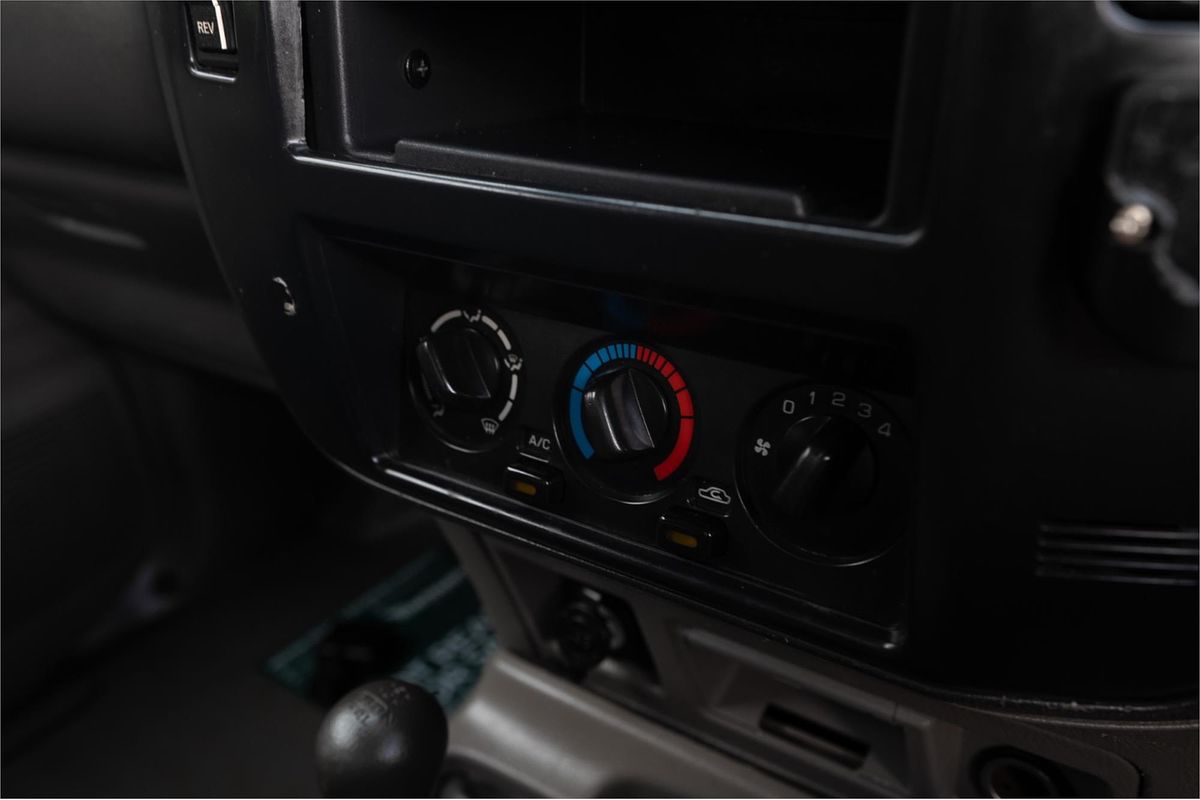 2010 Nissan Patrol DX GU 6 4X4