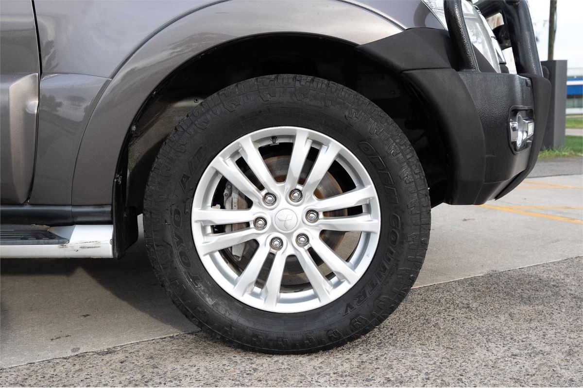 2016 Mitsubishi Pajero GLS NX