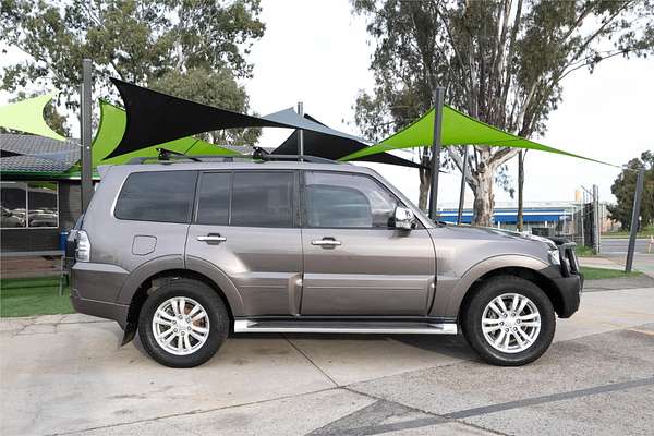 2016 Mitsubishi Pajero GLS NX