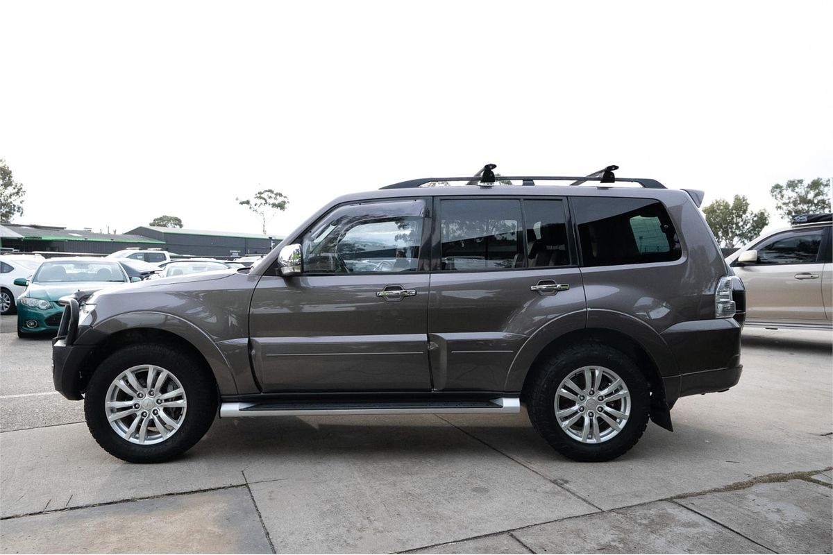 2016 Mitsubishi Pajero GLS NX