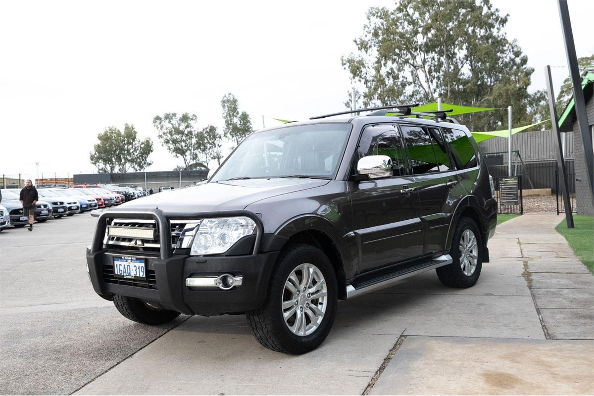 2016 Mitsubishi Pajero GLS NX