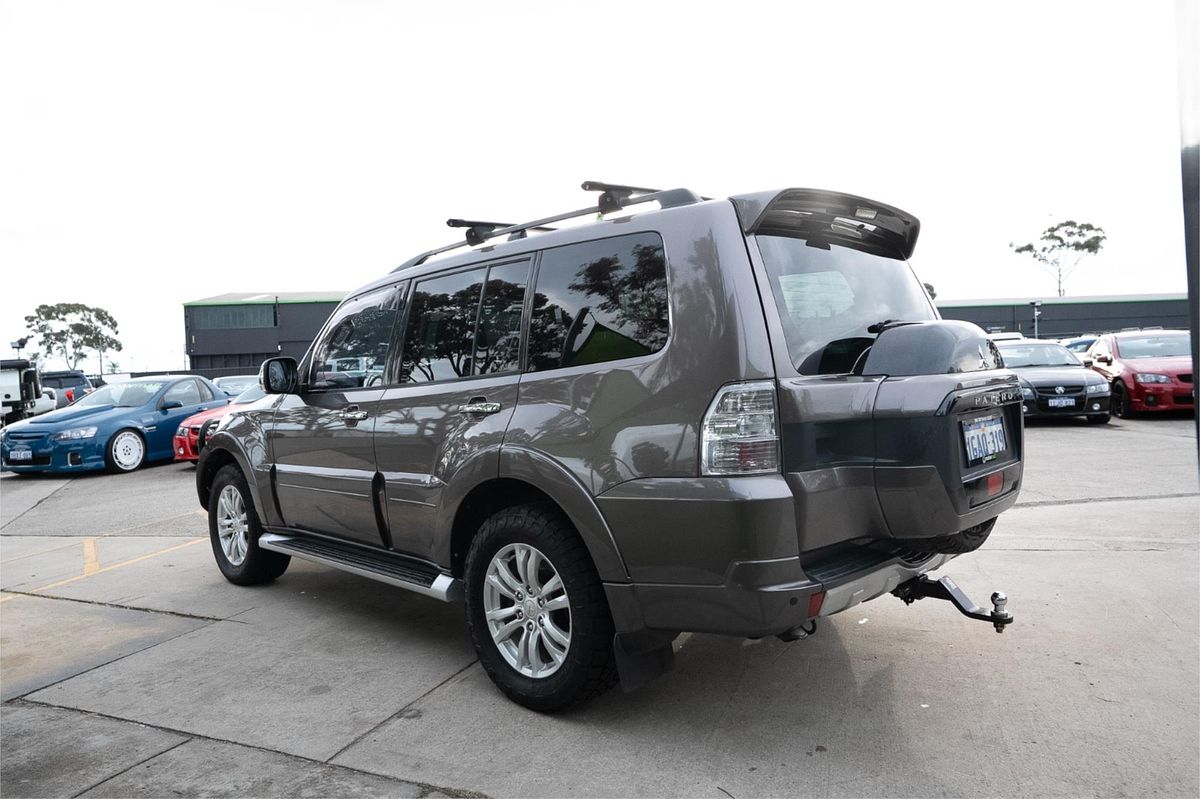 2016 Mitsubishi Pajero GLS NX