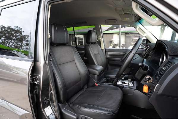 2016 Mitsubishi Pajero GLS NX