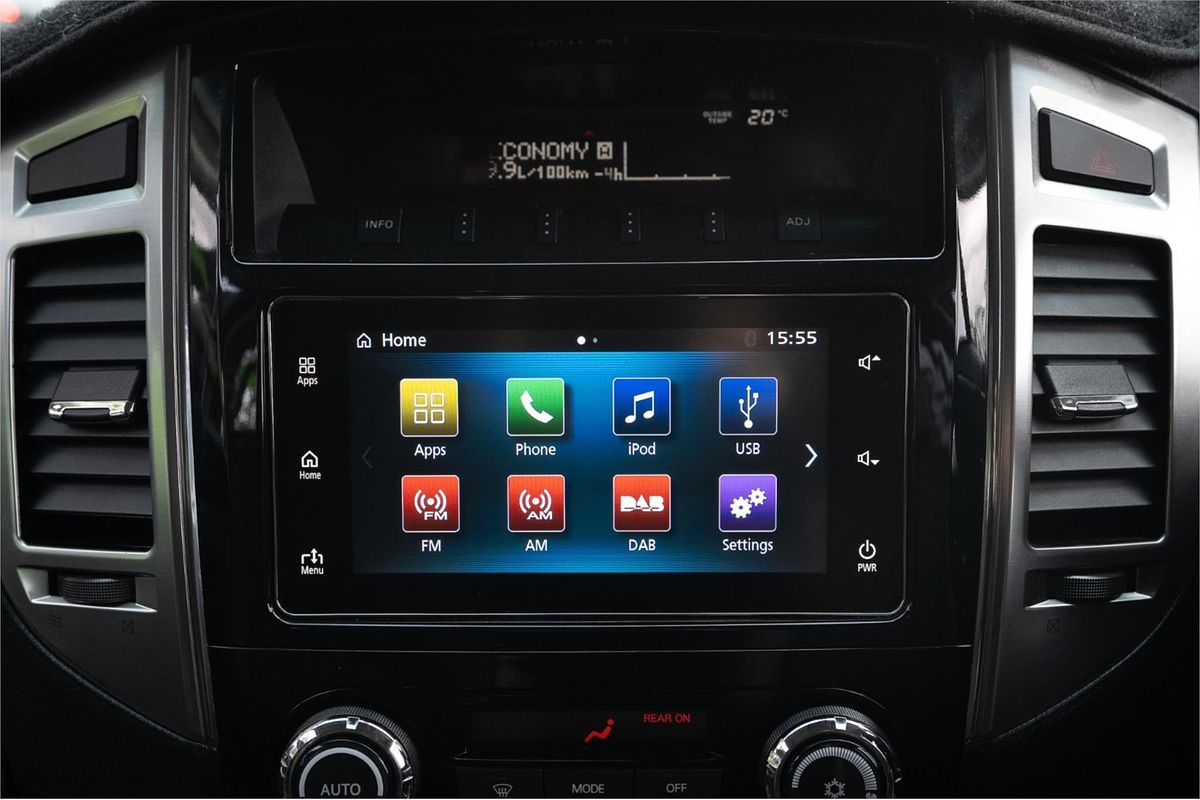 2016 Mitsubishi Pajero GLS NX