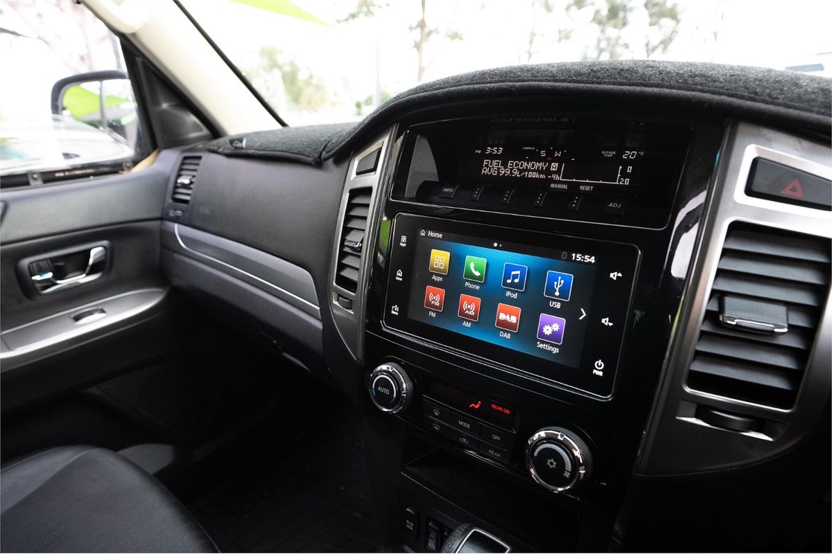 2016 Mitsubishi Pajero GLS NX