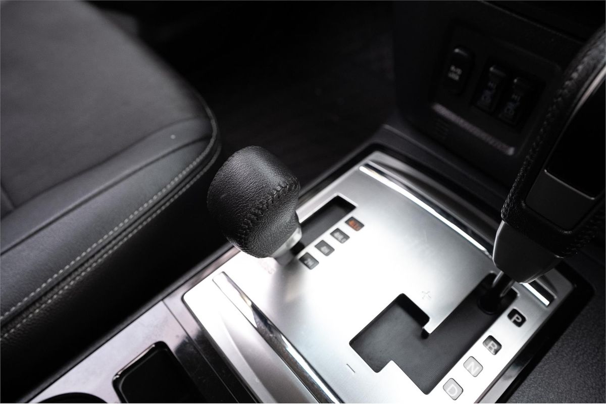 2016 Mitsubishi Pajero GLS NX