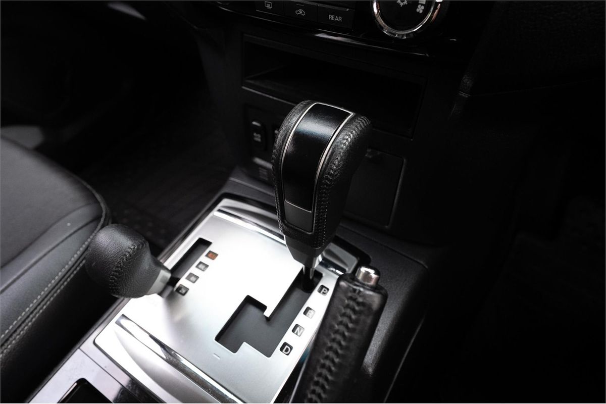 2016 Mitsubishi Pajero GLS NX