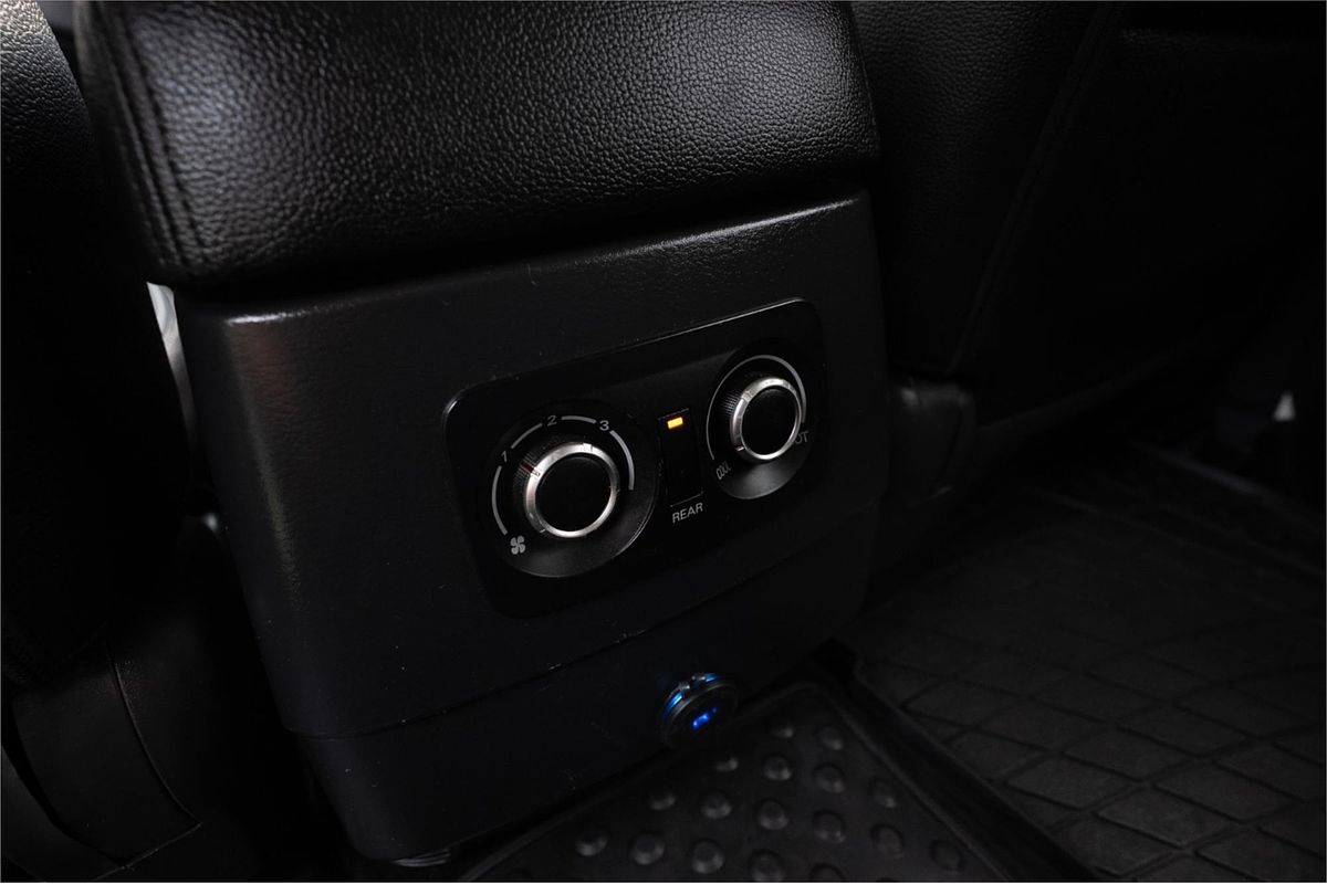 2016 Mitsubishi Pajero GLS NX