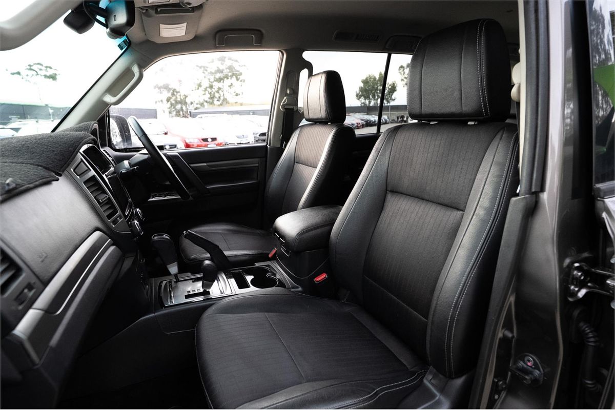 2016 Mitsubishi Pajero GLS NX