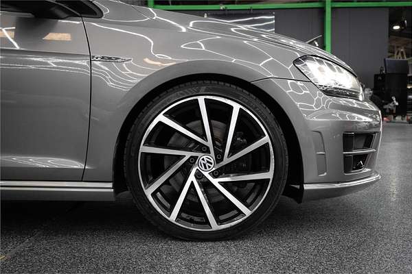 2015 Volkswagen Golf R 7