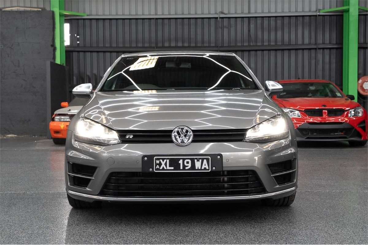 2015 Volkswagen Golf R 7