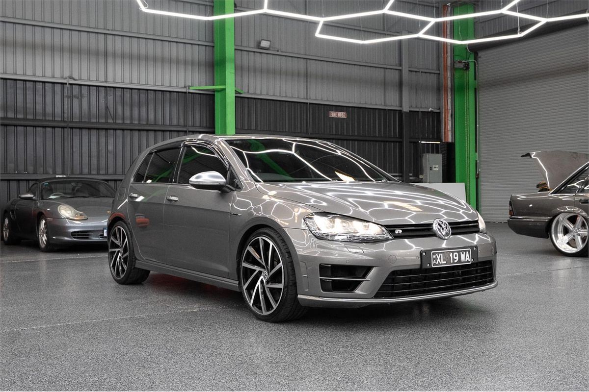 2015 Volkswagen Golf R 7