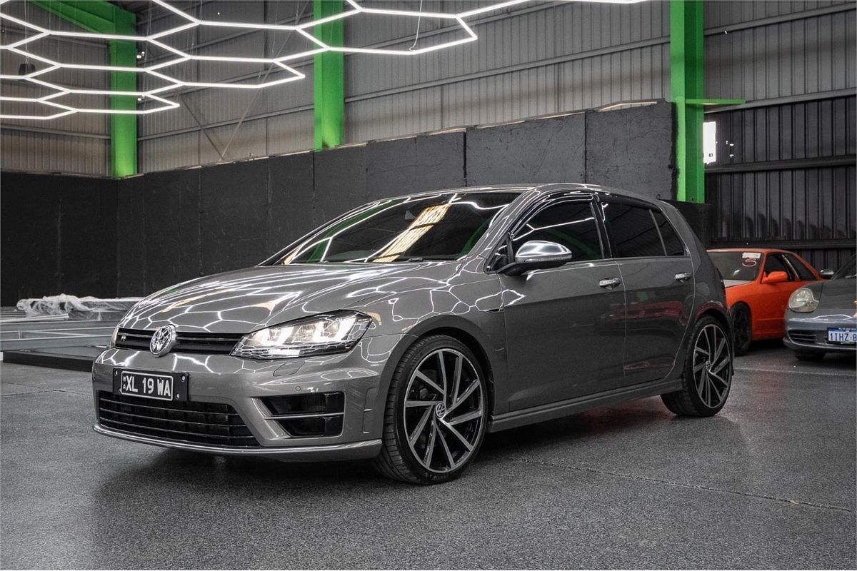 2015 Volkswagen Golf R 7
