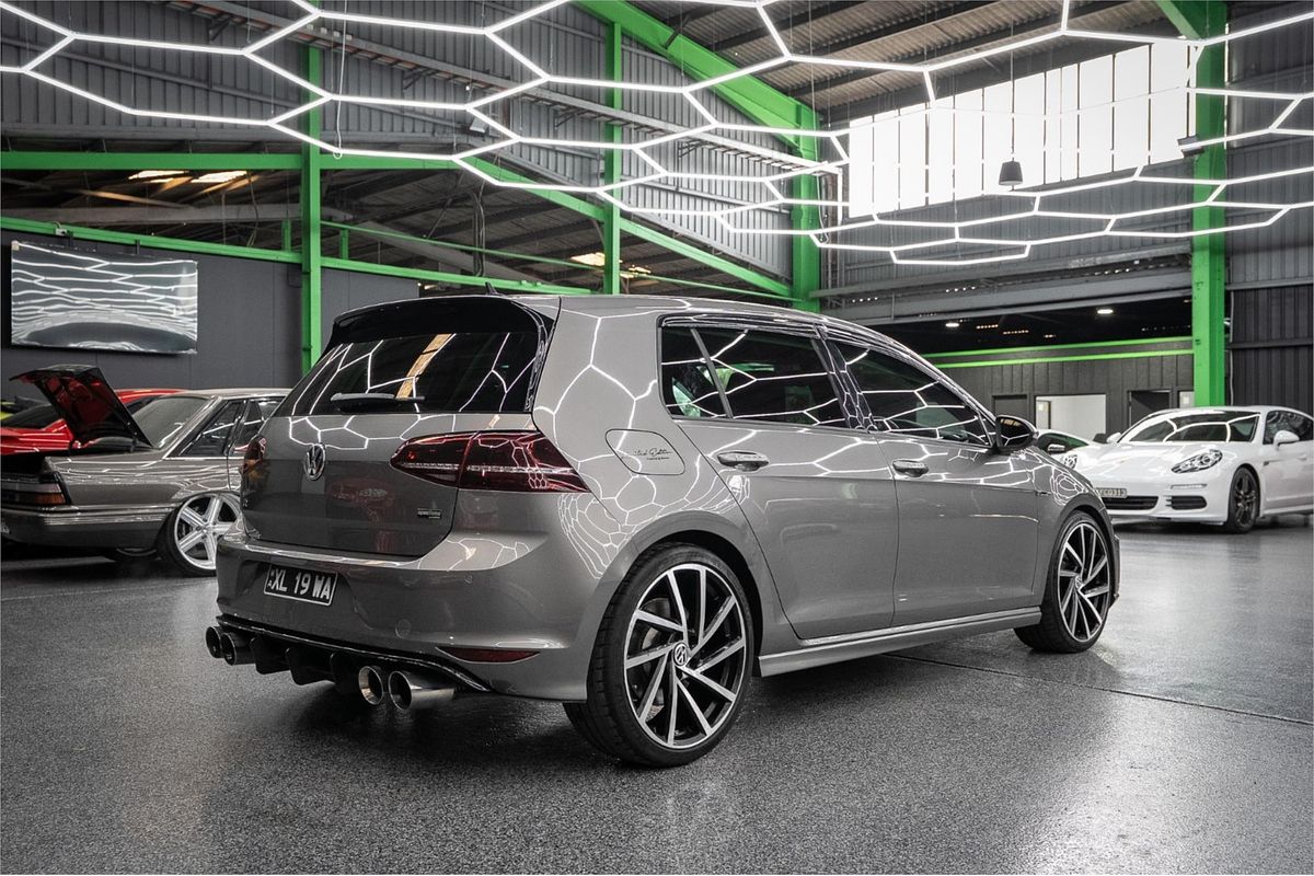 2015 Volkswagen Golf R 7